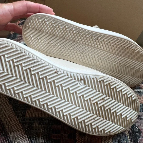 Sezane Cream Leather Sneakers - Picture 8 of 8